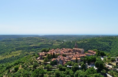 Building land with sea view in Grožnjan, Istria 2