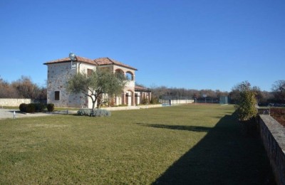 Villa in pietra d'Istria vicino a Porec, Istria, Croazia 2