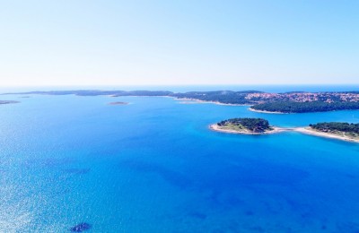 Medulin, terreno in prima fila dal mare, Istria, Croazia 2