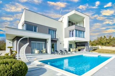 Schöne Villa mit Pool in toller Lage, Istrien Kroatien