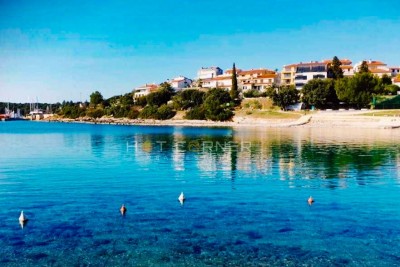 UPenthouse na morju, peščena plaža, na najlepši lokaciji v Puli, Istra, Hrvaškanikatn 4