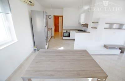 Appartement op de eerste verdieping in Novigrad, Istrië 6