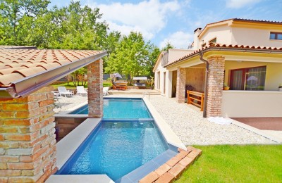 Villa zum Verkauf in ruhiger Lage in der Nähe von Pula, Istrien 4