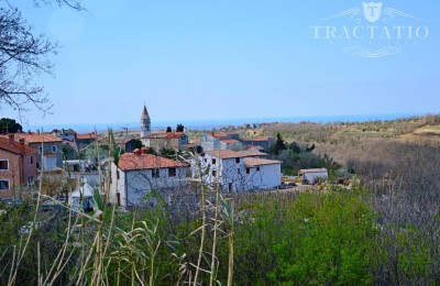 Terreno edificabile con vista mare vicino a Buie, Istria