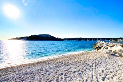 Jedinstveni stanovi prvi red do mora, pješčana plaža, na najljepšoj lokaciji u Puli, Istra, Hrvatska 5