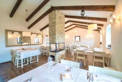 Prodaja vile/restavracije na čarobni lokaciji s pogledom na morje v Istri na Hrvaškem 9