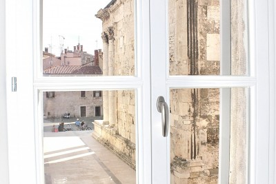 Pula, city center, Forum, newly renovated apartment for sale 6