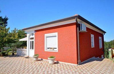 Vrijstaand huis te koop in Umag, Istrië 4