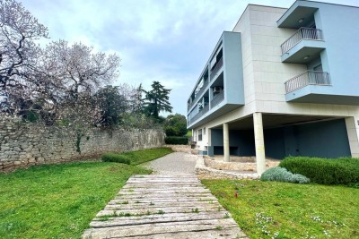 Mooi appartement, gelegen op een exclusieve locatie naast de jachthaven van Vrsar, Istrië, Kroatië 9