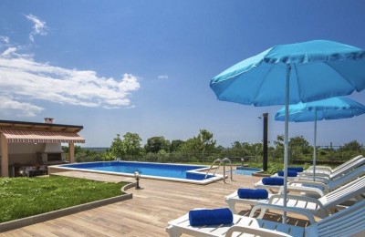 Hus med pool, havsutsikt, Kaštelir, Istrien