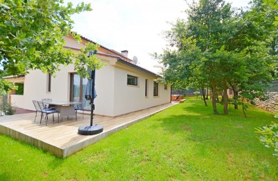 Villa zum Verkauf in ruhiger Lage in der Nähe von Pula, Istrien 8