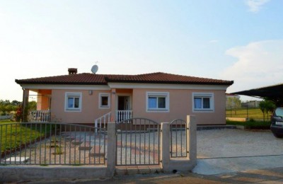 Prodaje se, samostojeća kuća u mirnom djelu Umaga, Istra, 4