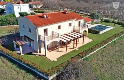 Prodamo hišo z bazenom in pogledom na morje, Umag, Istra. 15