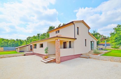 Villa zum Verkauf in ruhiger Lage in der Nähe von Pula, Istrien 5