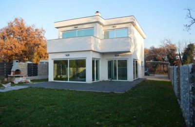 Moderna hiša v bližini Umaga, Istra